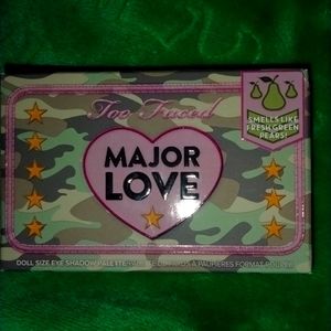 *BNIB* Too Faced 🍐 Major Love palette